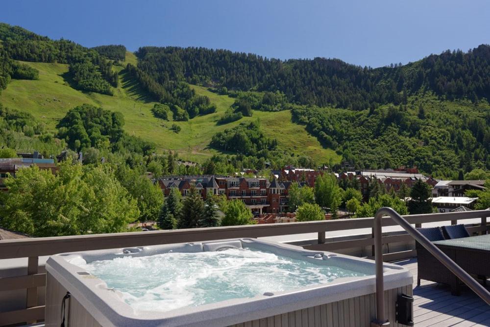 Independence Square 304, Stylish Hotel Room With Downtown Views & Great Location Aspen Eksteriør bilde